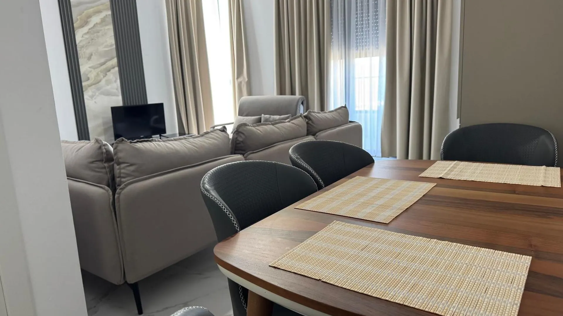 Aparthotel Sea La Vie Vlorë